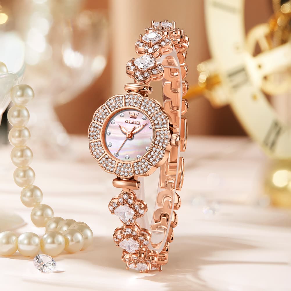 OLEVS 9813 Diamond Petal Bracelet Women Quartz Watch