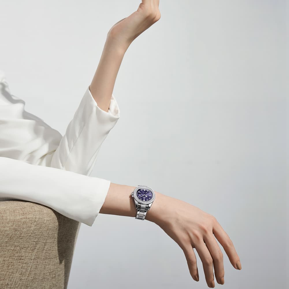 OLEVS 9945 Diamond Bezel Date Display Quartz Watch for Women