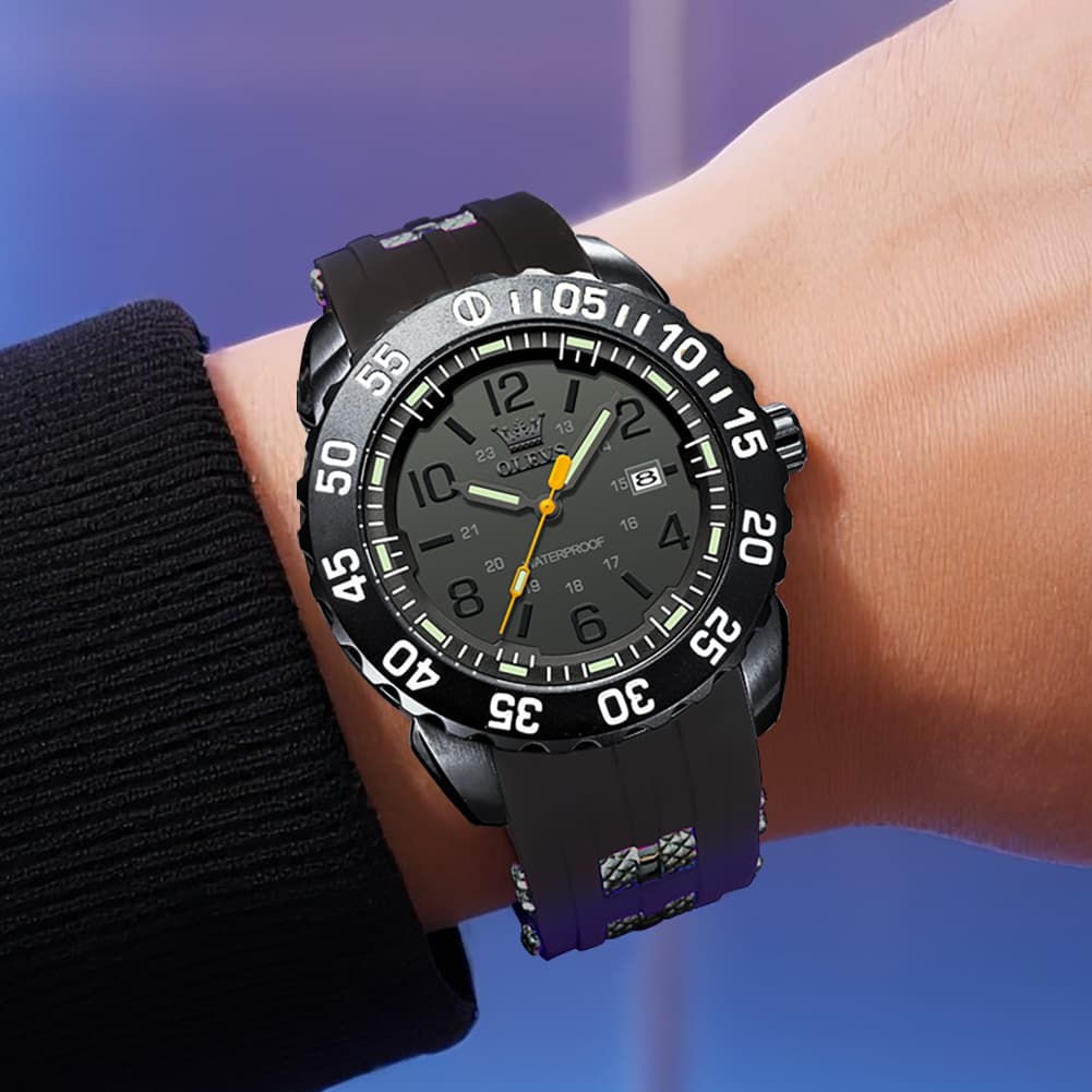 OLEVS 3688 Sport Silicone Quartz Luminous Mens Watch