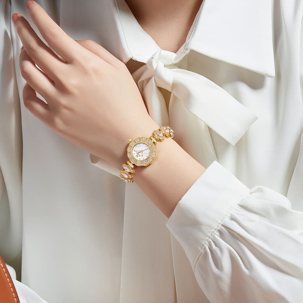 OLEVS 9813 Diamond Petal Bracelet Women Quartz Watch