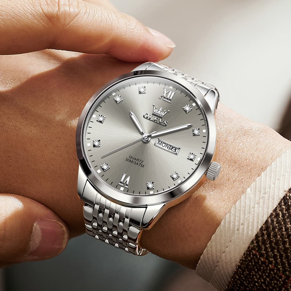 OLEVS 2943 Ultra Thin Diamond Dial Quartz Watch for Men