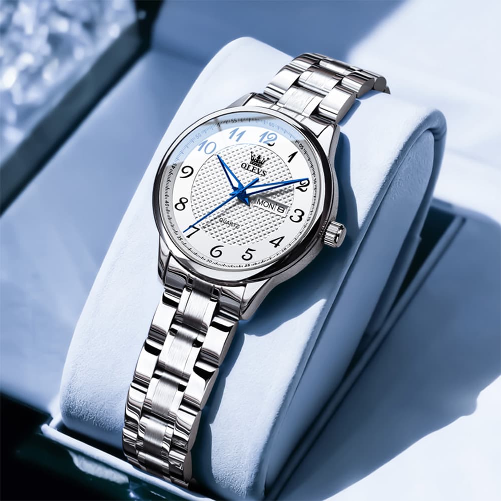 OLEVS 5667 Sapphire Crystal Couple Watch Day Date Stainless Steel Bracelet Luxury Timepiece for Men and Women